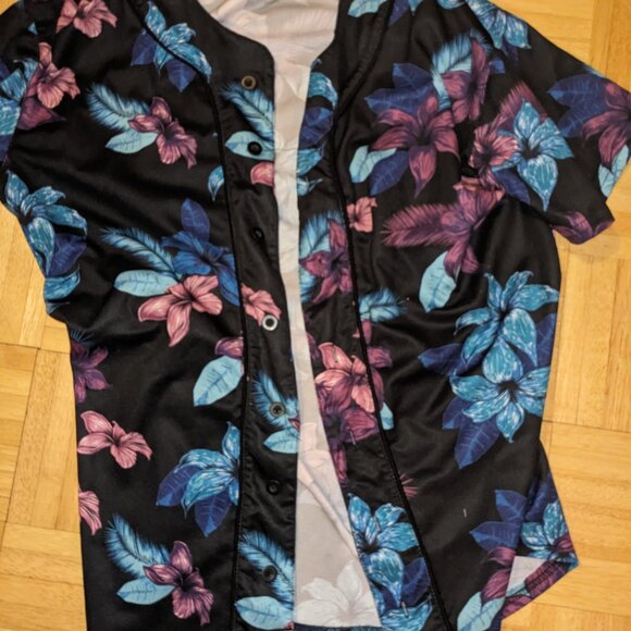 Black Floral Button down - Picture 5 of 5